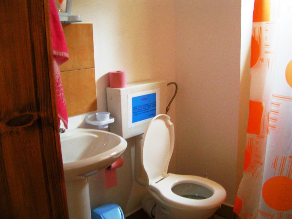 Casa Mora Hotel Suceviţa Szoba fotó